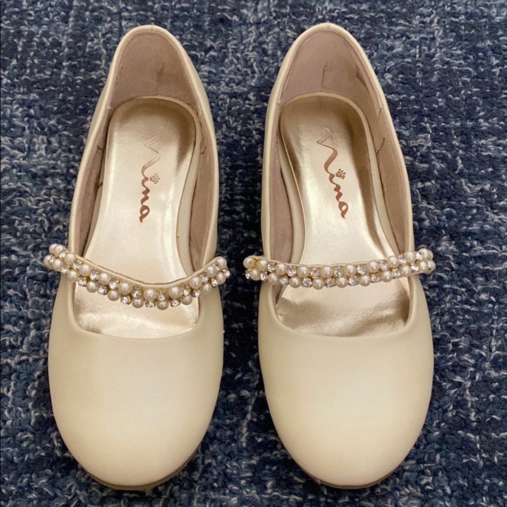 “Bone Peralized” flat dressy shoes
for girls